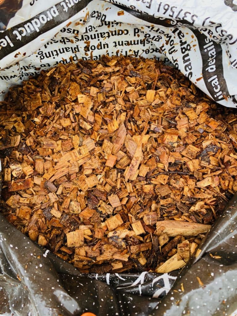 HARDWOOD Wood Chip for Pathways and Chickens 40 litres Enchanted